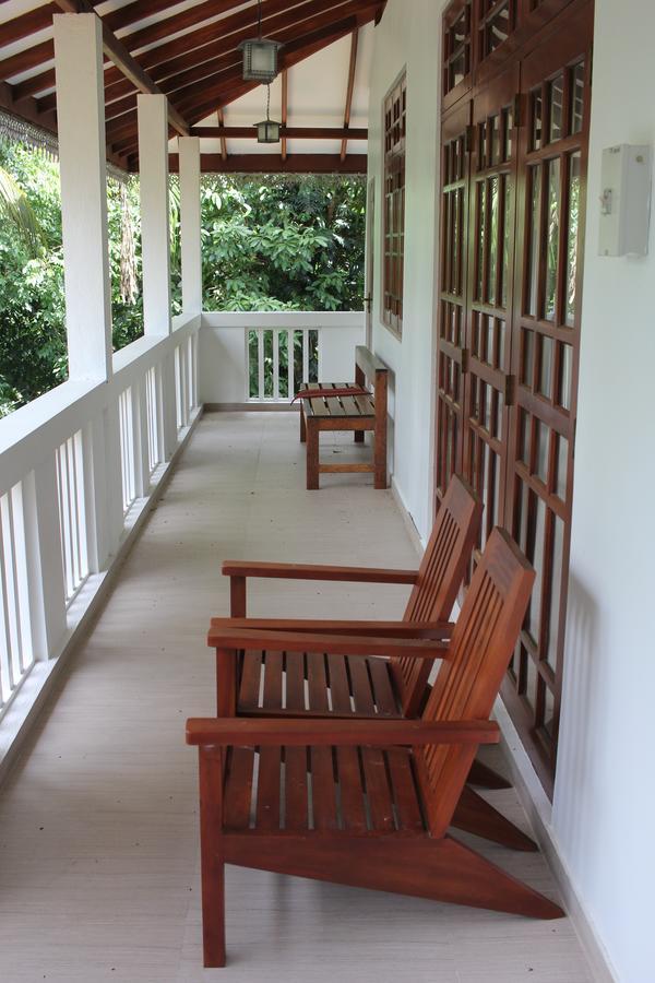 Gem Field Rest Bed and Breakfast Ratnapura Buitenkant foto